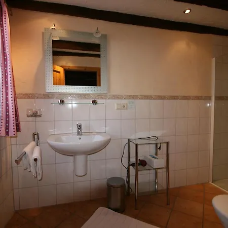 Garni Lindenmuehle 3* باد نوينهار اهرفيل